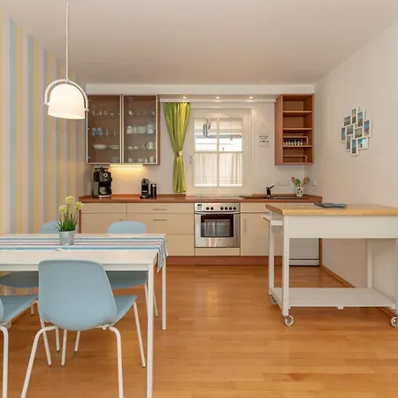 公寓 Haus Waldblick *