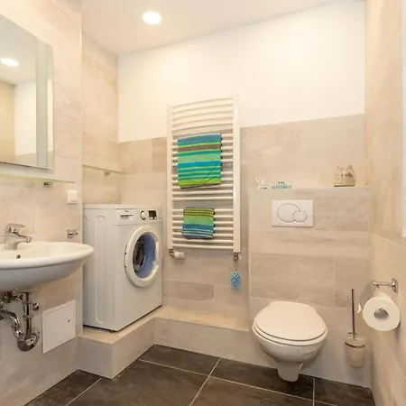 Haus Waldblick Apartman *